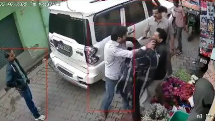 Minister’s Nephew in Brawl with Flower Vendor Over Traffic